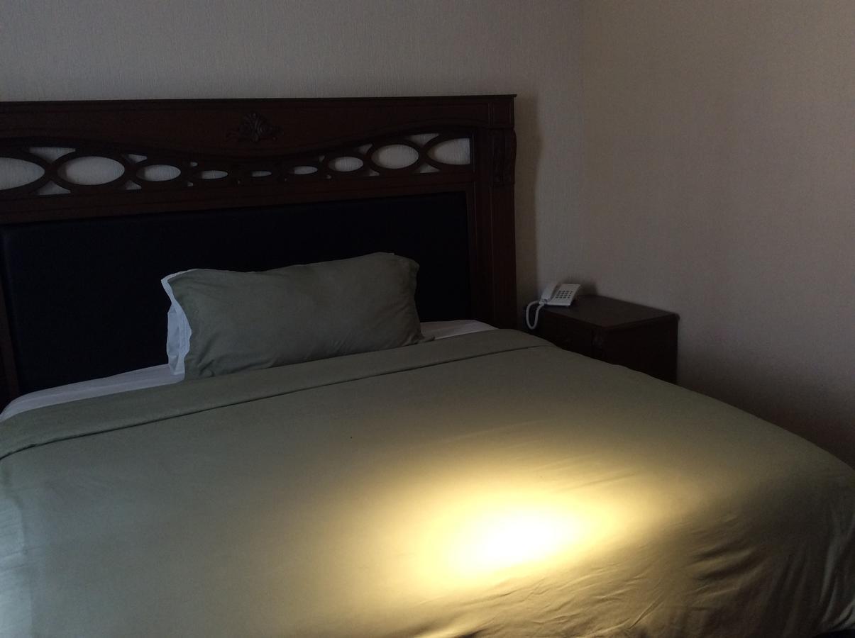 Hotel Candiles Valle de Santiago Екстериор снимка