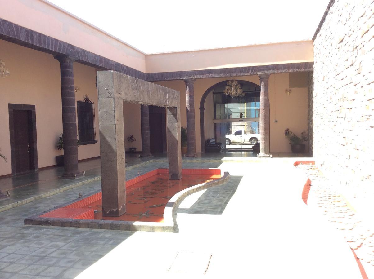 Hotel Candiles Valle de Santiago Екстериор снимка