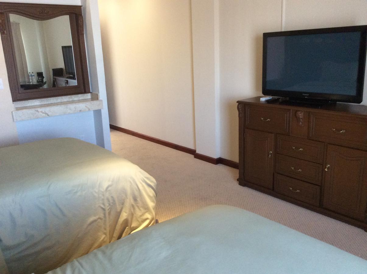 Hotel Candiles Valle de Santiago Екстериор снимка