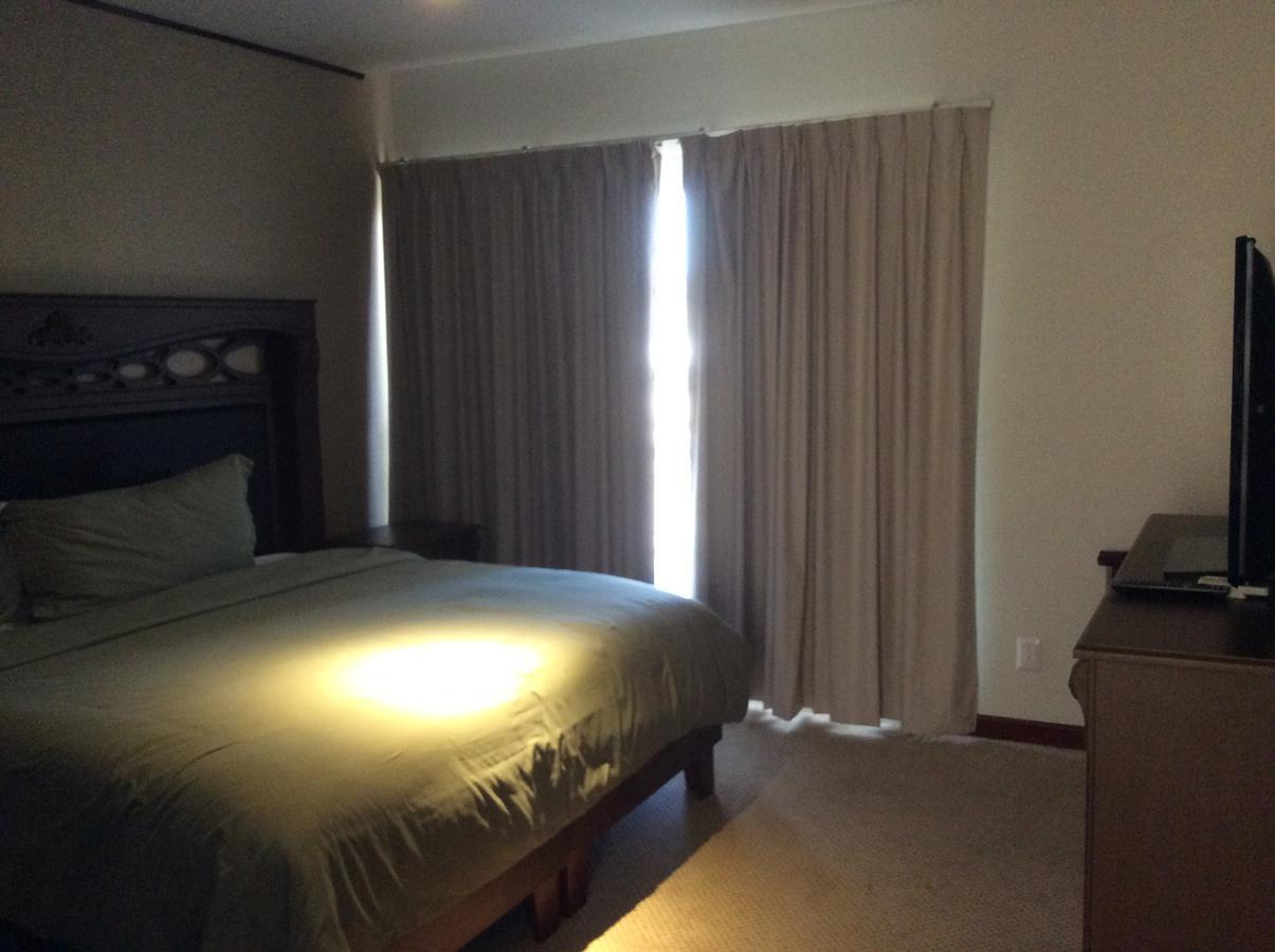 Hotel Candiles Valle de Santiago Екстериор снимка