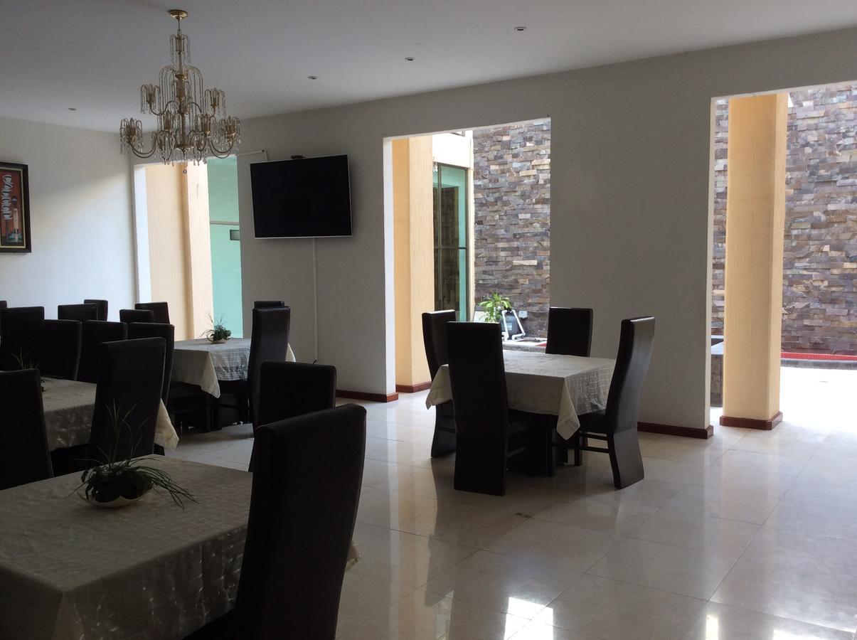 Hotel Candiles Valle de Santiago Екстериор снимка