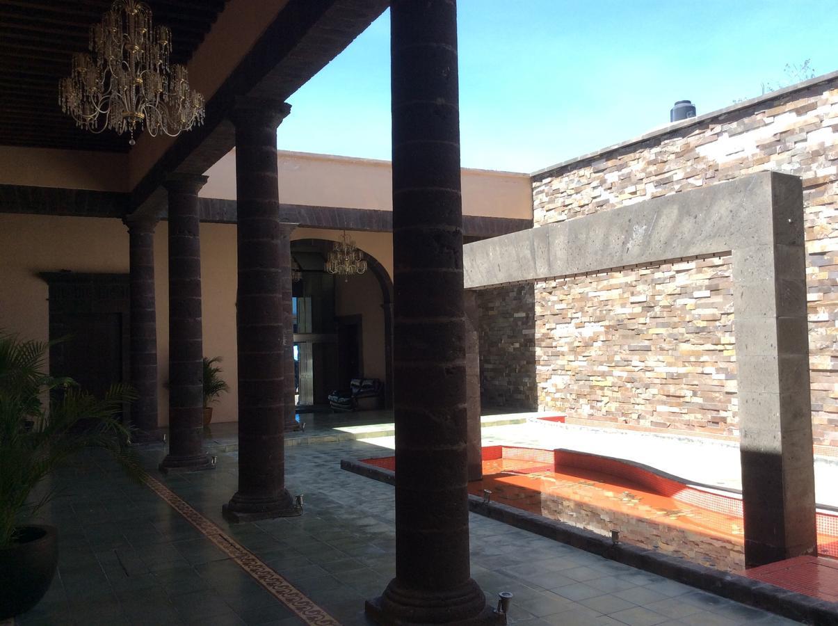 Hotel Candiles Valle de Santiago Екстериор снимка
